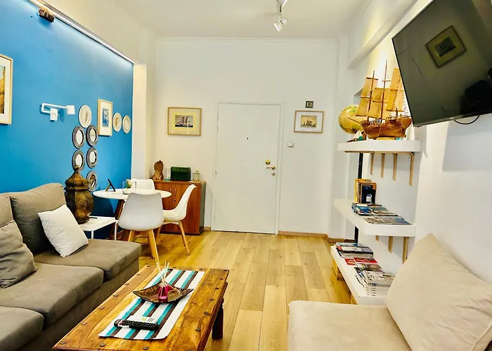 Royal Blue Grand Suite No 3