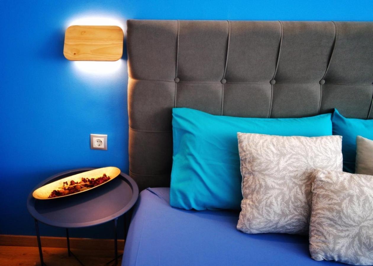 Royal Blue Grand No 3 *
