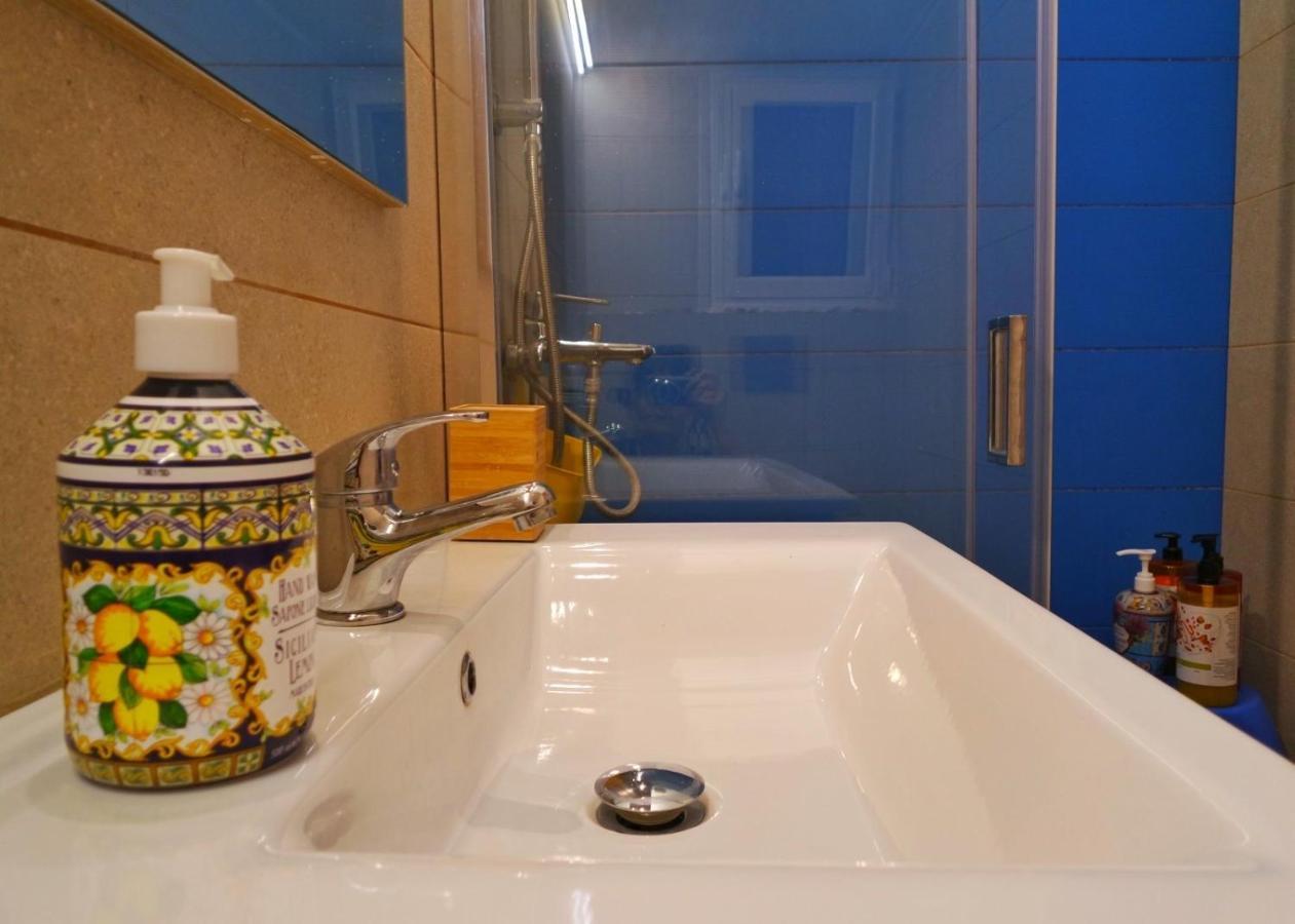 Apartment Royal Blue Grand No 3 *