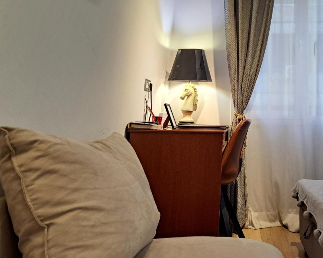 Royal Blue Grand No 3 Apartment