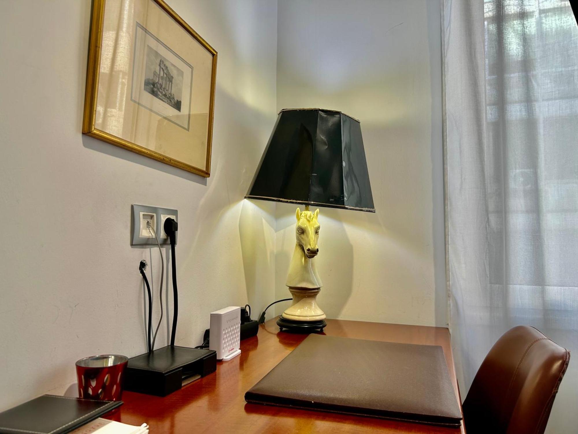 Royal Blue Grand No 3 * Piraeus